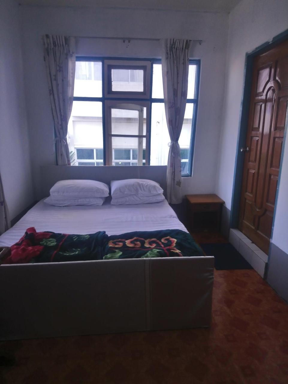 Diamond Star Guest House 낭쉐 외부 사진